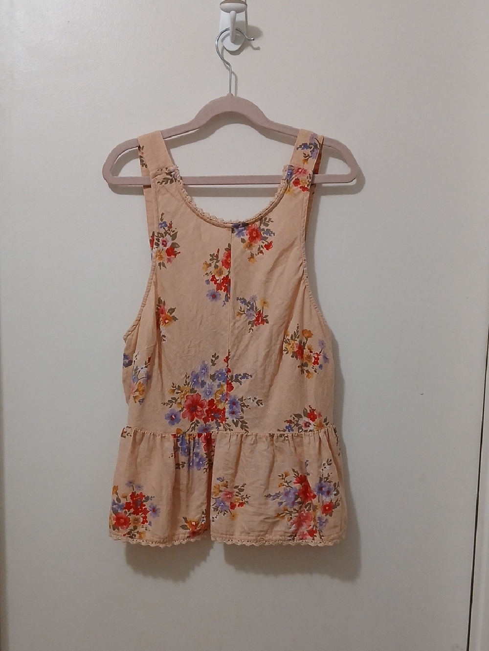 AE Peach Floral Top
